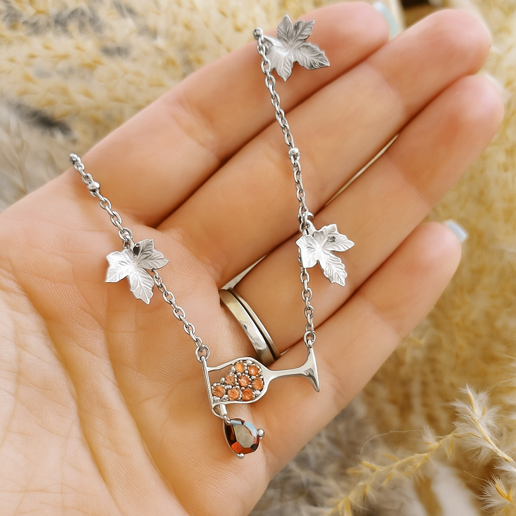 Collana calice di vino e foglie di vite "Dionysus"