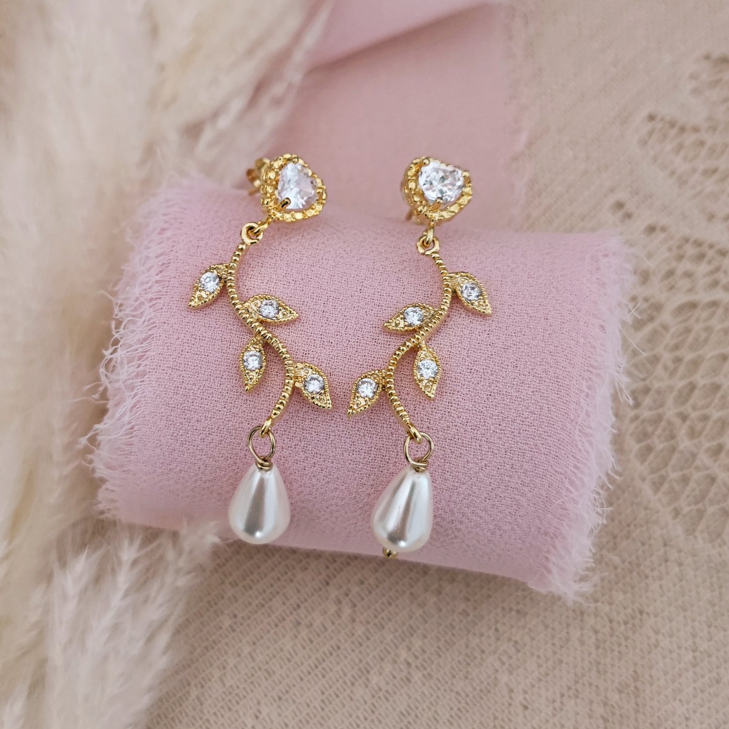 Heart Drop earrings with branches, crystals and drop pearls // MAURELLE