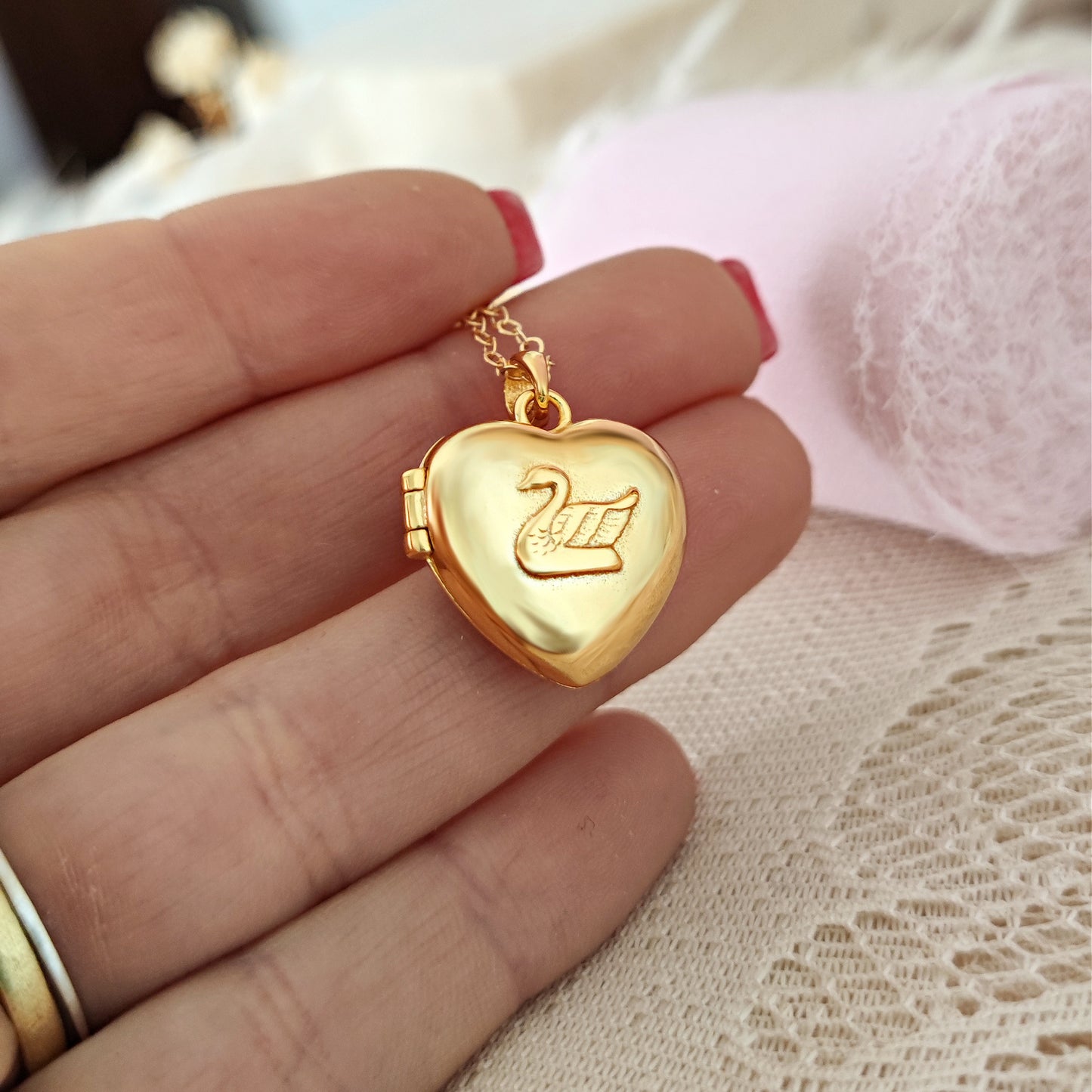 Collana Cuore apribile Cigno, oro - SMALL OTTONE PLACCATO ORO