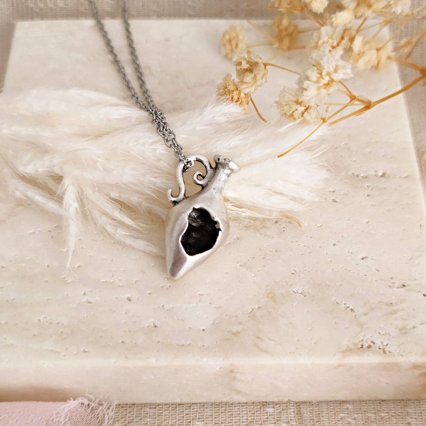 Ancient Greek Amphora Necklace // CALYPSO