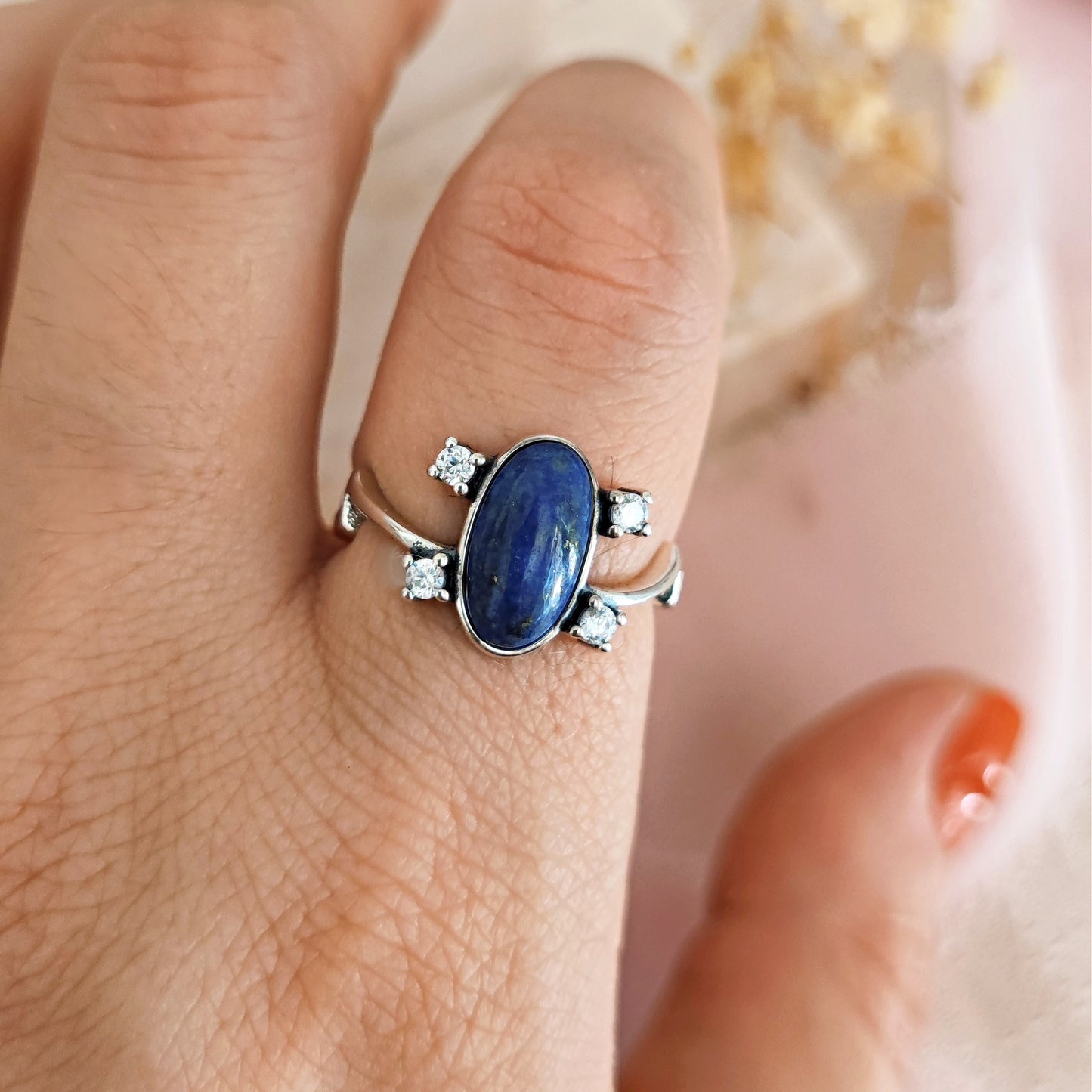 Daylight Lapislazuli ring with cubic zirconia