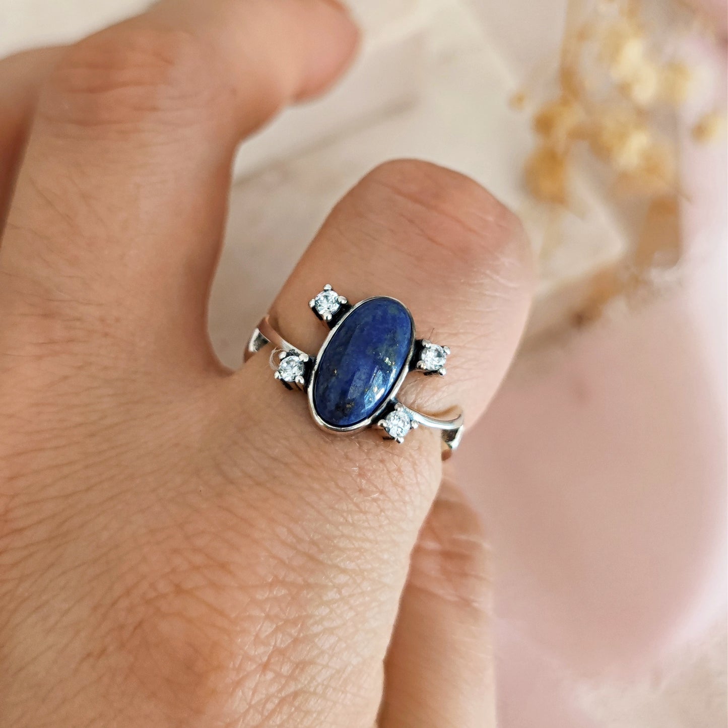 Daylight Lapislazuli ring with cubic zirconia