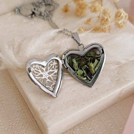 Collana con Verbena cuore apribile filigranato
