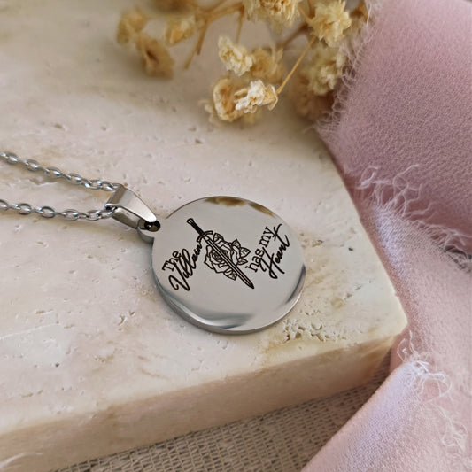 Collana "The Villain Has My Heart"