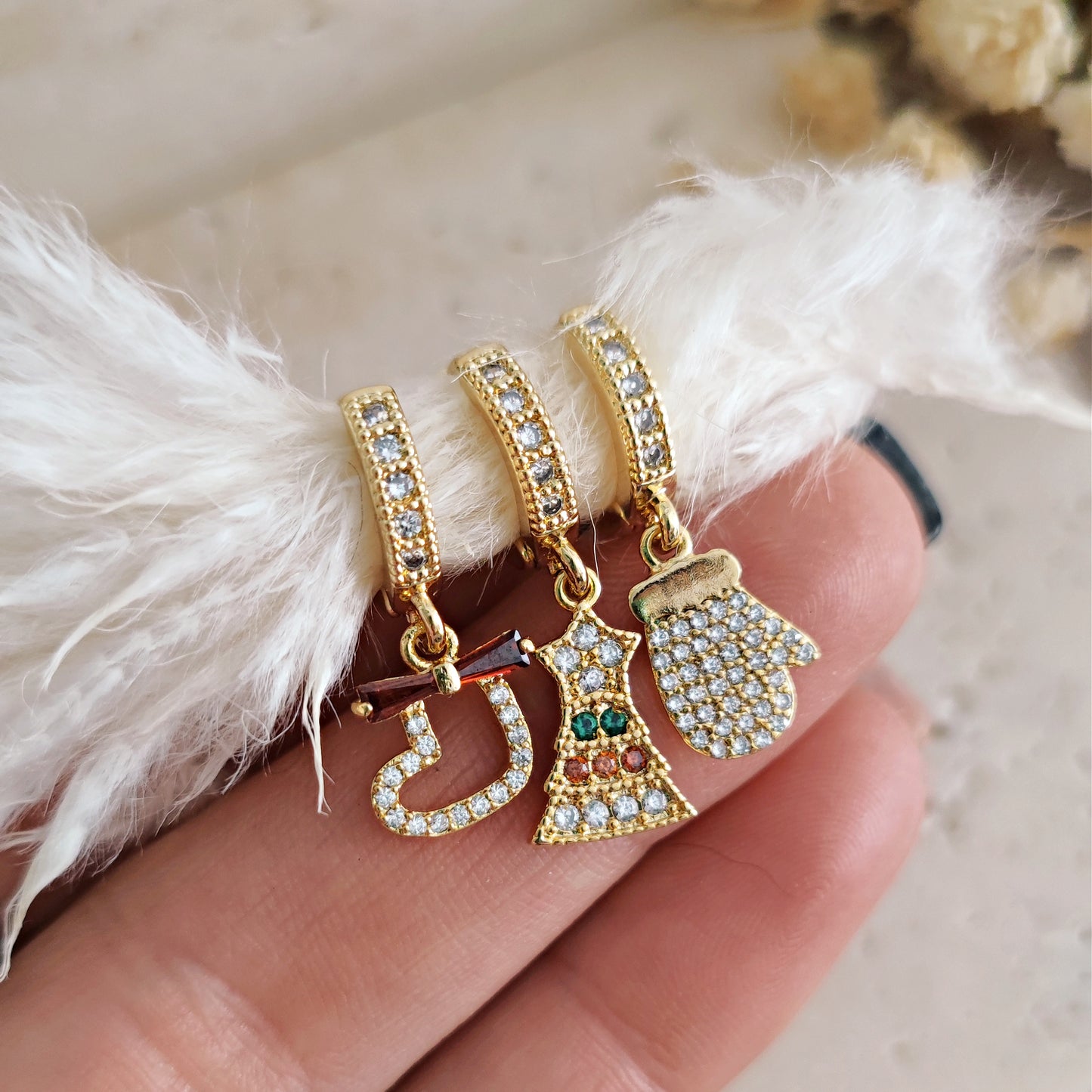 Set di tre mono-orecchini "Holly Jolly Christmas"