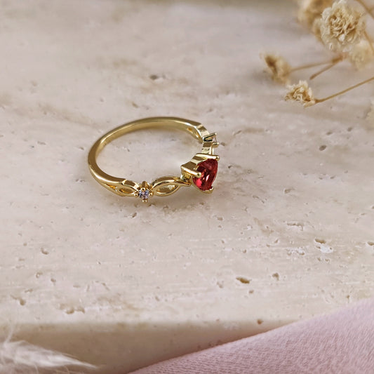 Heart ring "Love Me" in gold plated brass and red heart