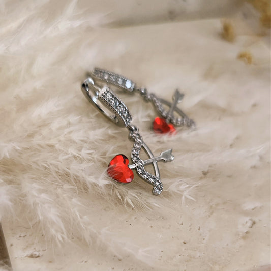 Orecchini micro hoops "Tenderly" con arco e freccia a cuoricino, argento