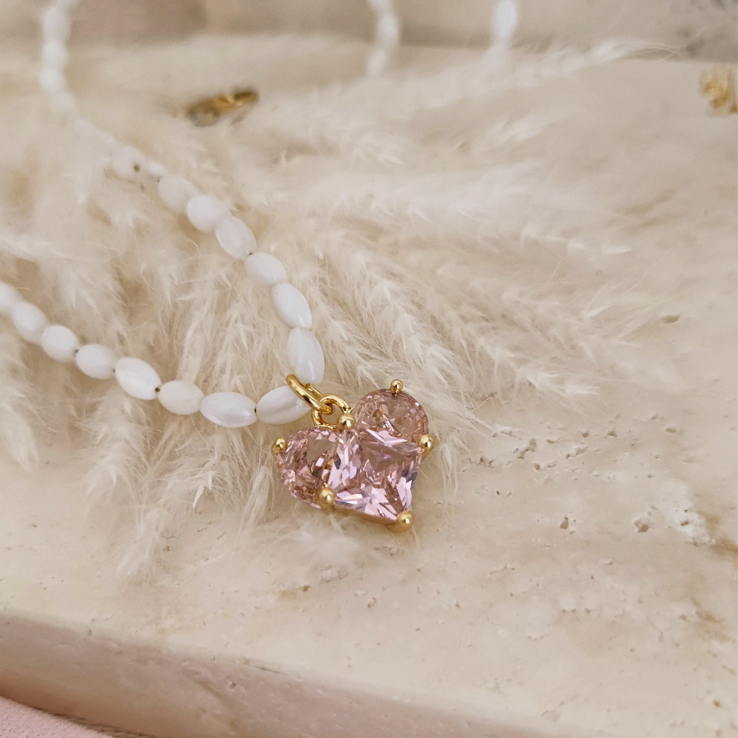 Choker "Princess Dream" in Madreperla e cuore rosa