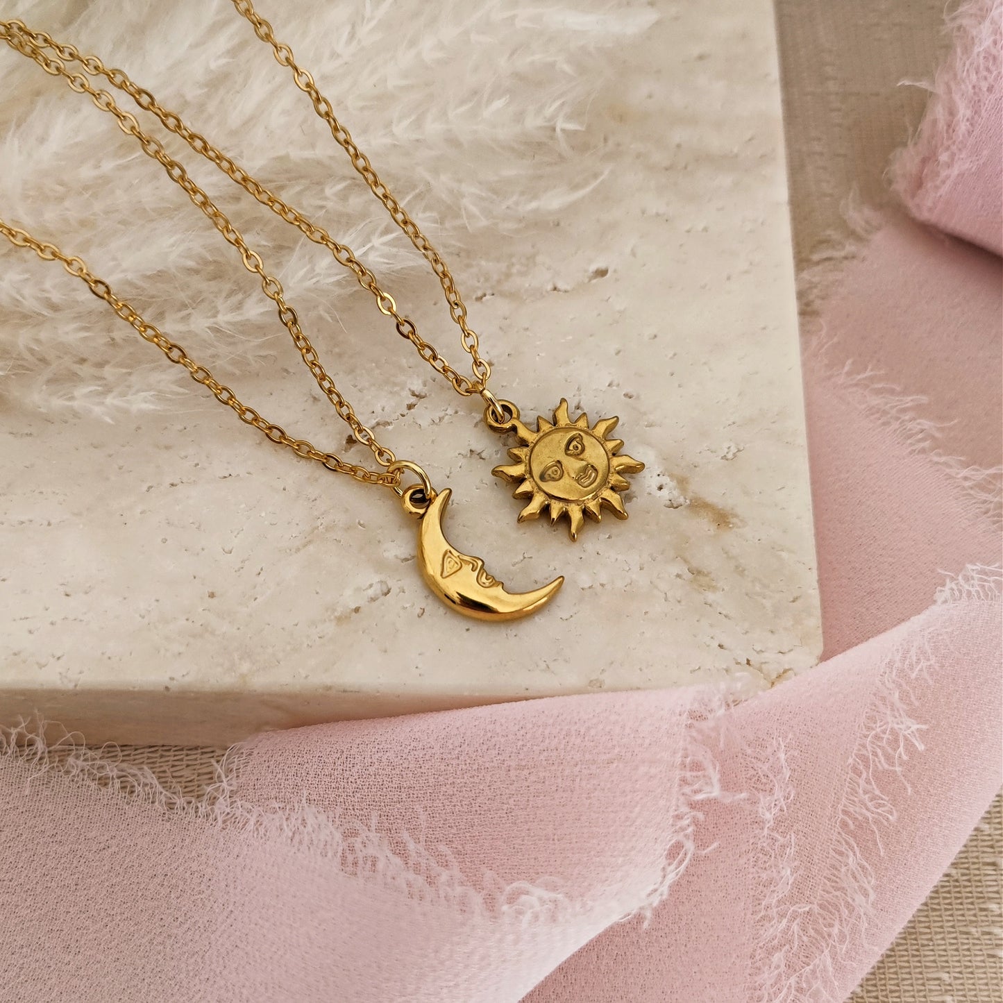 Collane "Sun & Moon" con Sole e Luna per coppie, oro