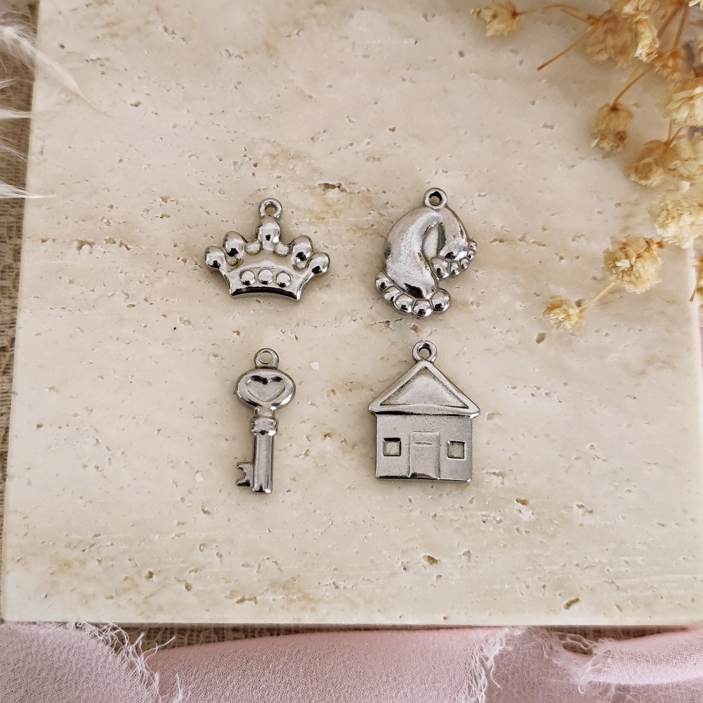 Portachiavi personalizzato con incisione neomamma e neopapà, Collana nascita bebè mamma e papà