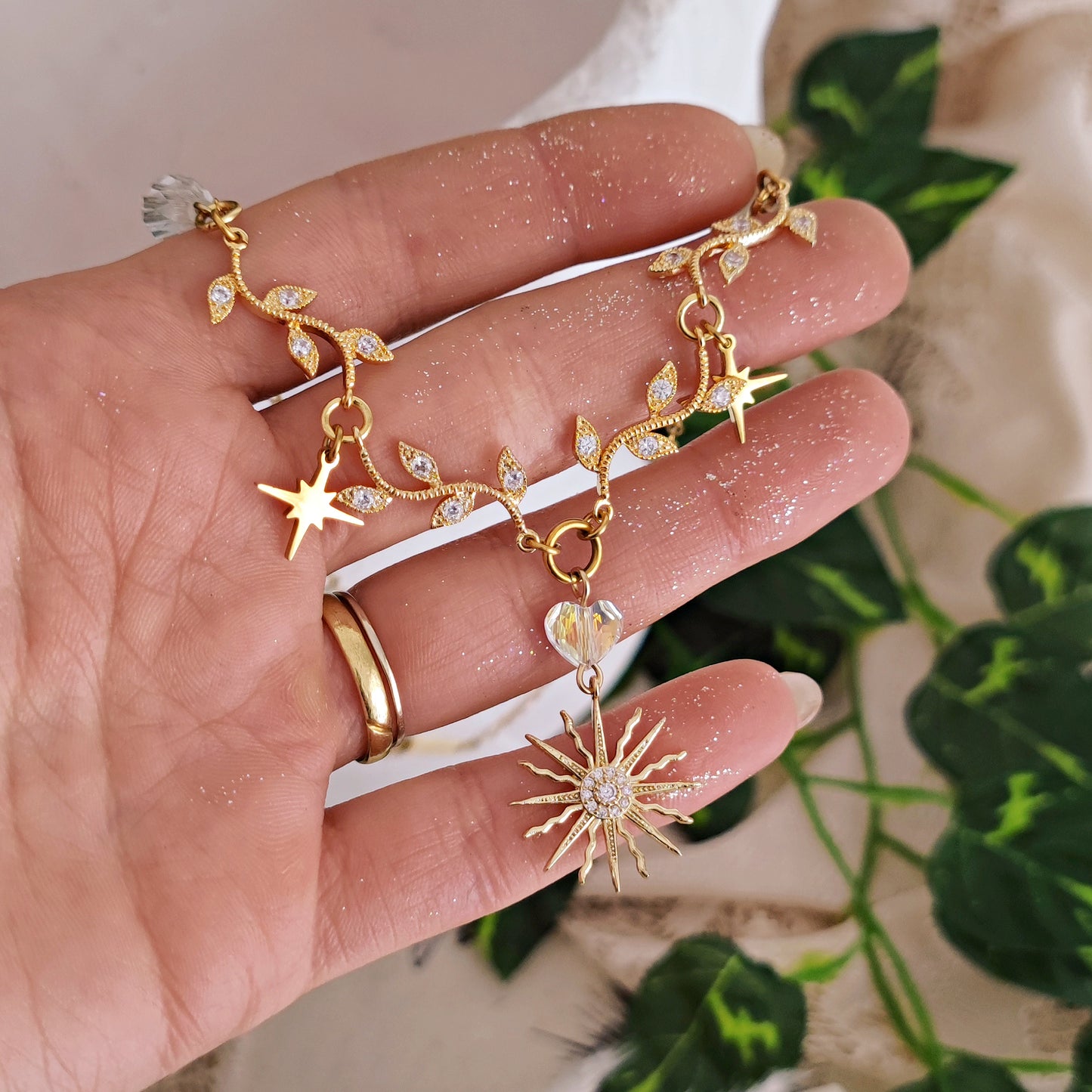 "Apollo & Daphne" choker Necklace
