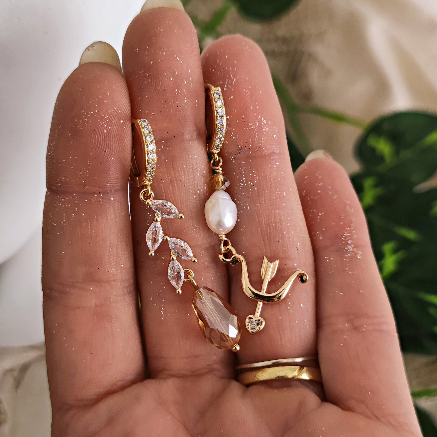 Orecchini asimmetrici "Achilles come down"