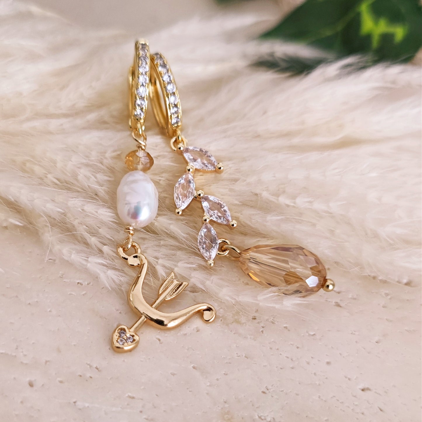 Orecchini asimmetrici "Achilles come down"