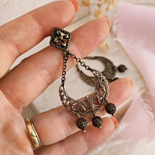 Orecchini Mary Stuart Chandelier Lune bronzate pendenti