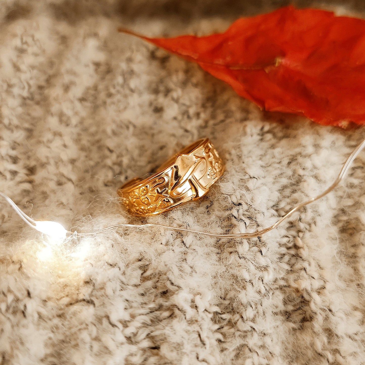 "Fungi" band ring