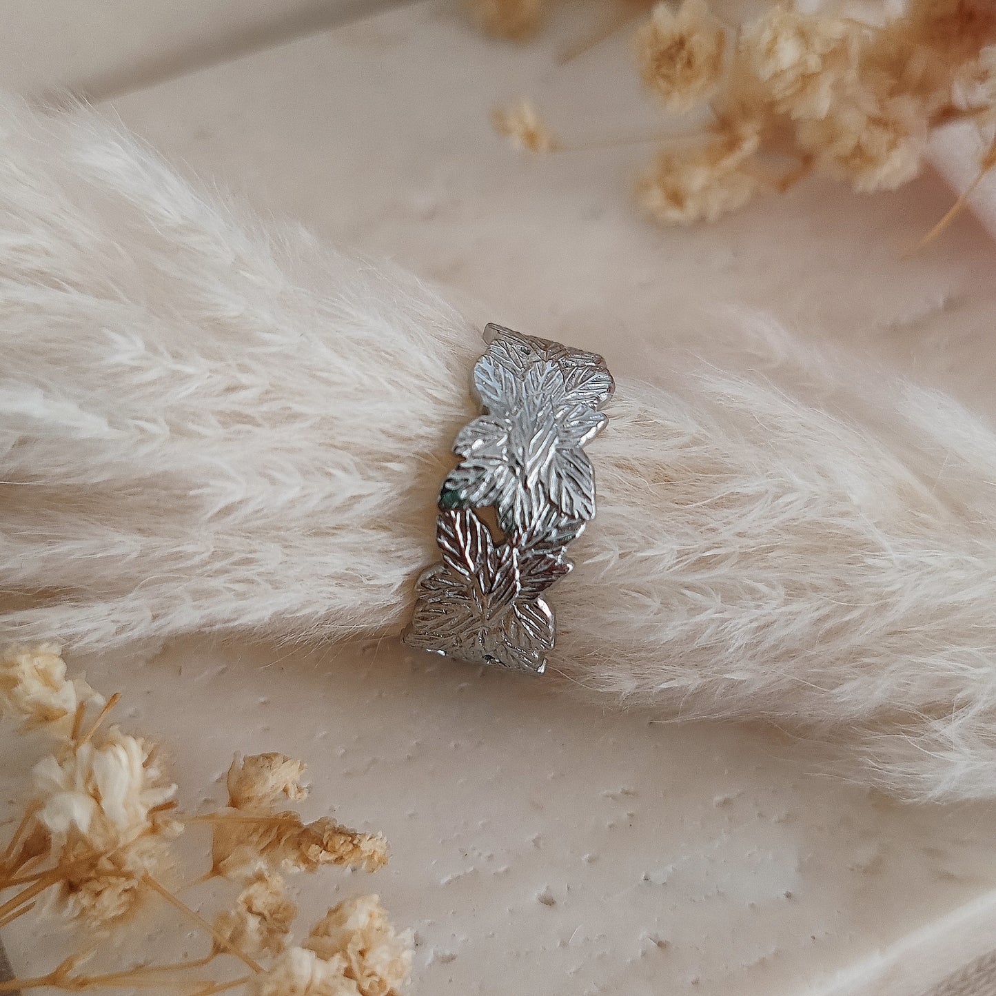 Anello a fascia "Under the Oak Tree"