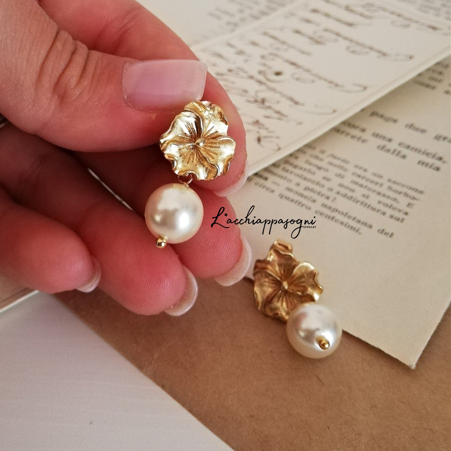 Orecchini a lobo Fiori e Perle Principessa Claude