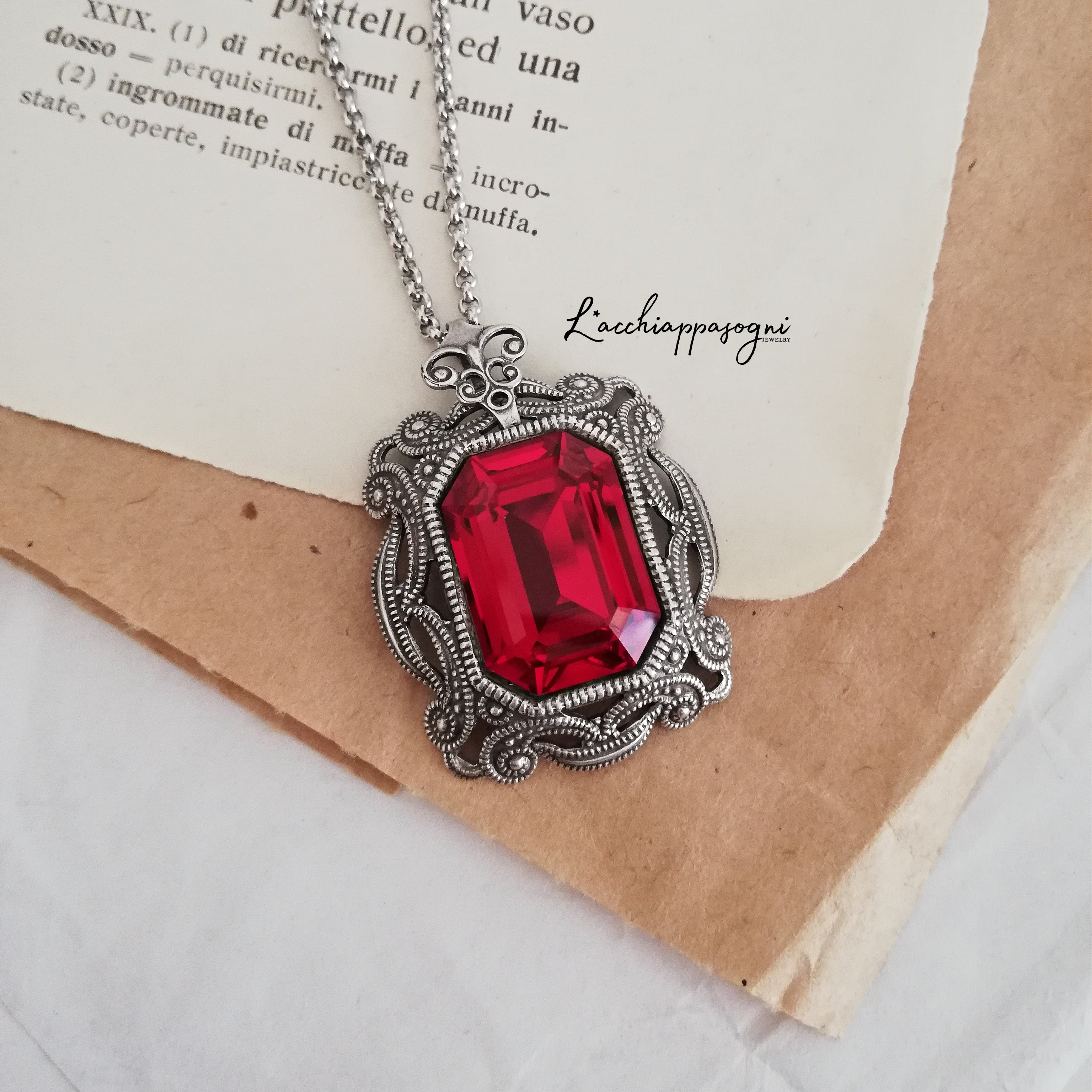 The Lightwood Necklace, Wiki