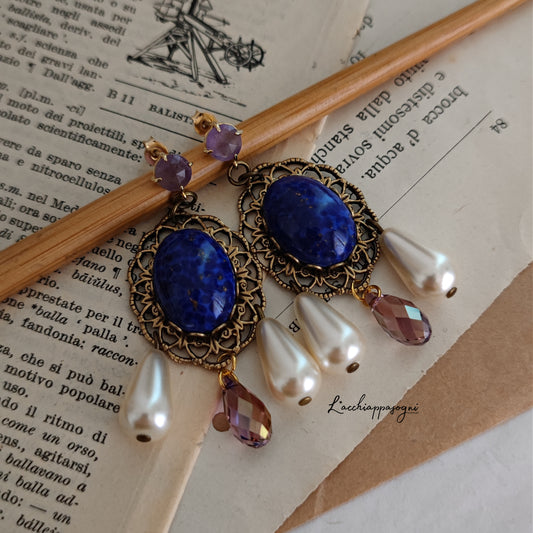 Orecchini chandelier Anna Bolena gocce e pietra blu