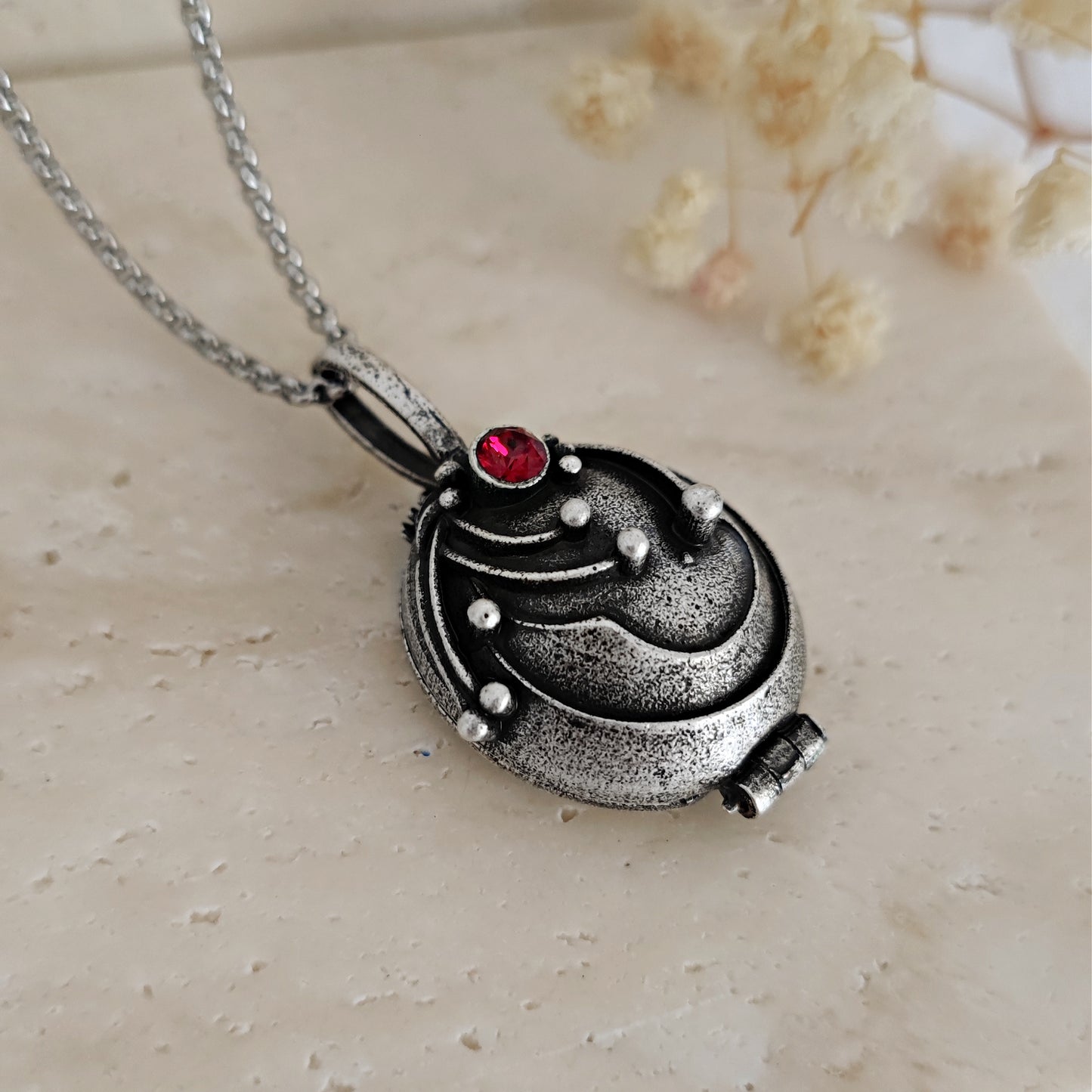 Victorian Vervain Locket Necklace