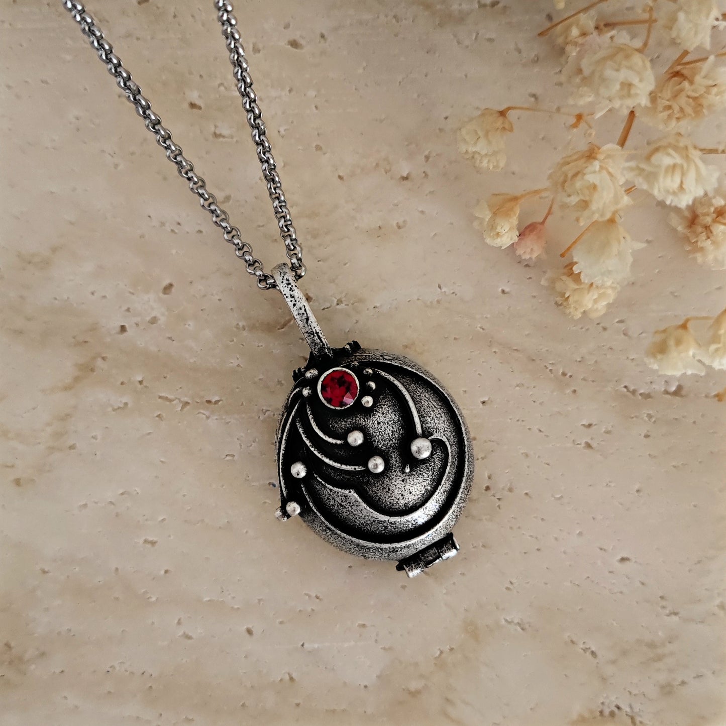 Victorian Vervain Locket Necklace