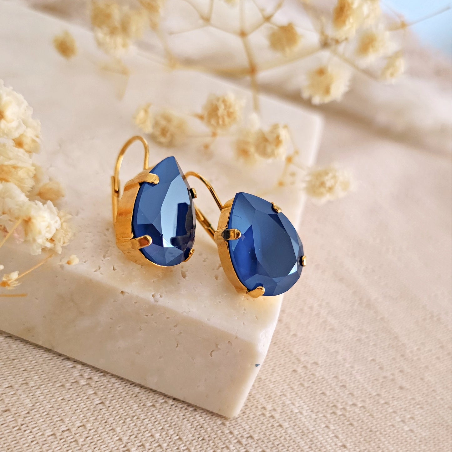Orecchini a goccia con cristalli Crystal Royal Blue