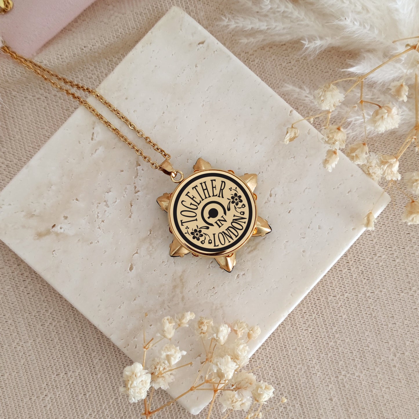 Collana Anastasia con incisione personalizzata, Ciondolo Insieme a "scegli la tua città", EMERALD UD