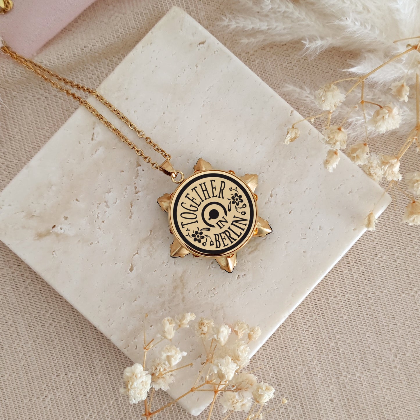 Collana Anastasia con incisione personalizzata, Ciondolo Insieme a "scegli la tua città", EMERALD UD
