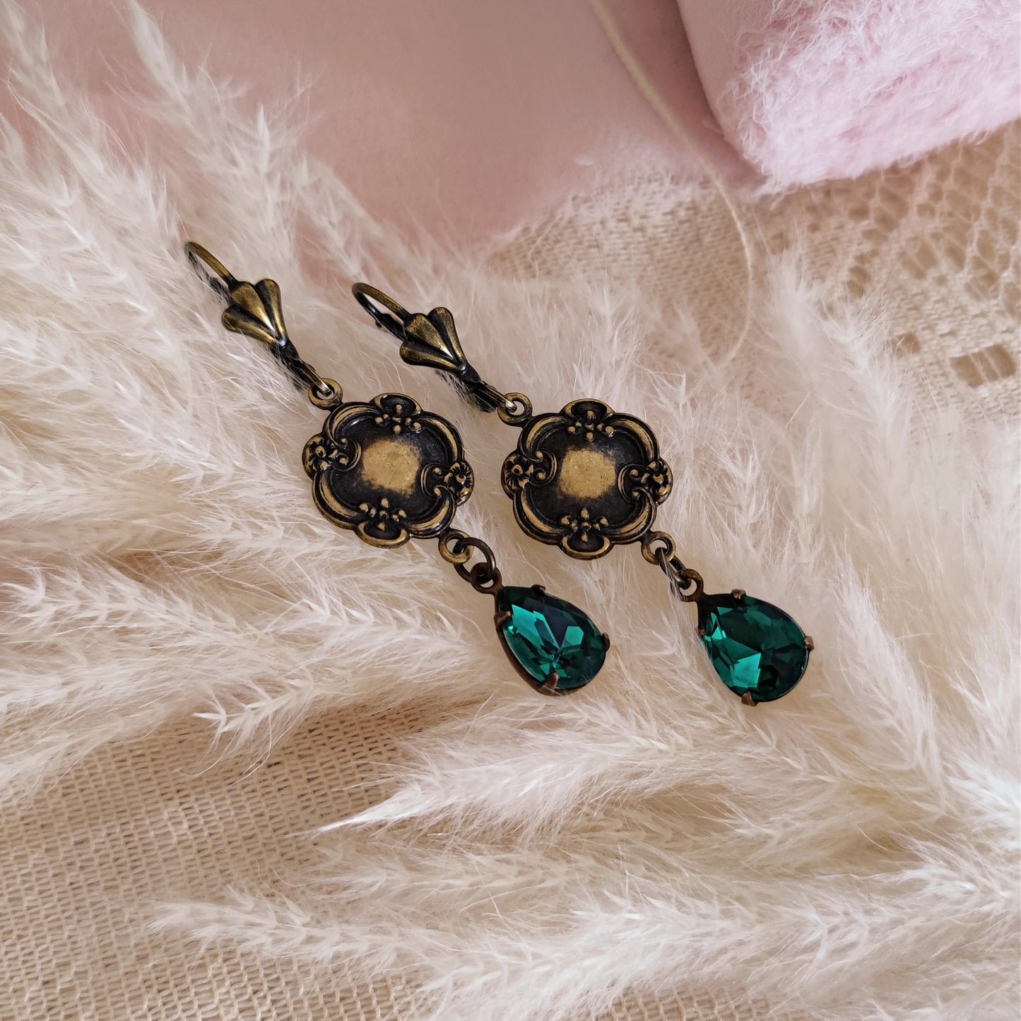 Art Deco Emerald Green Square Dangling Earrings