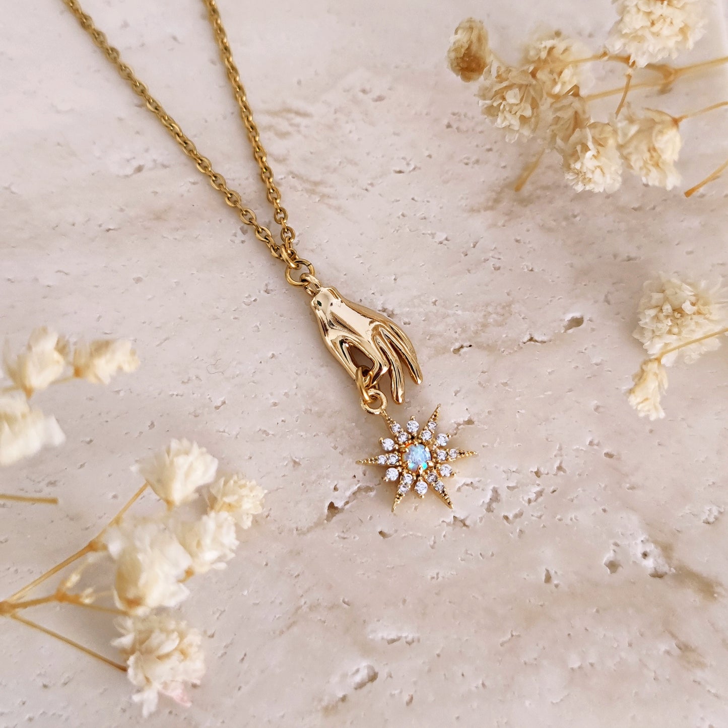 Collana mano magica e stella polare con Opale // STAR KEEPER