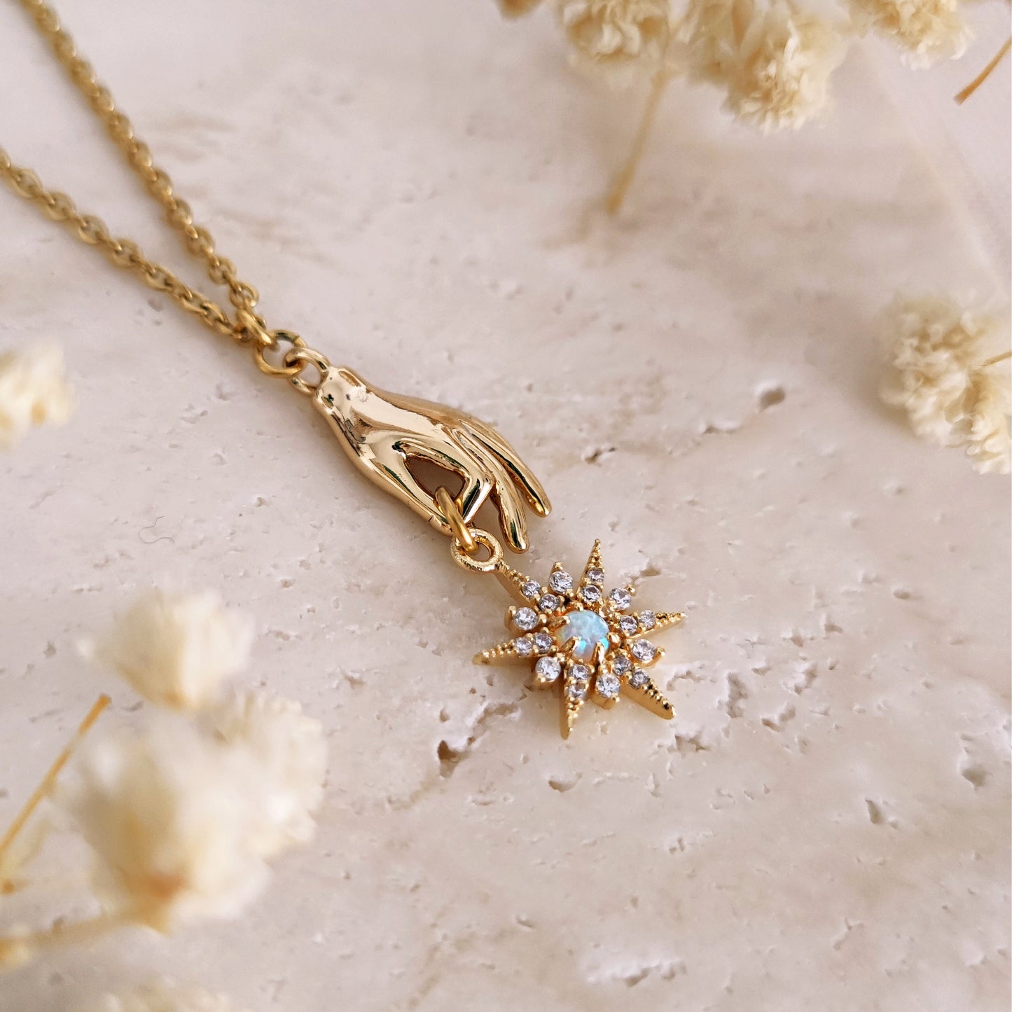 Collana mano magica e stella polare con Opale // STAR KEEPER