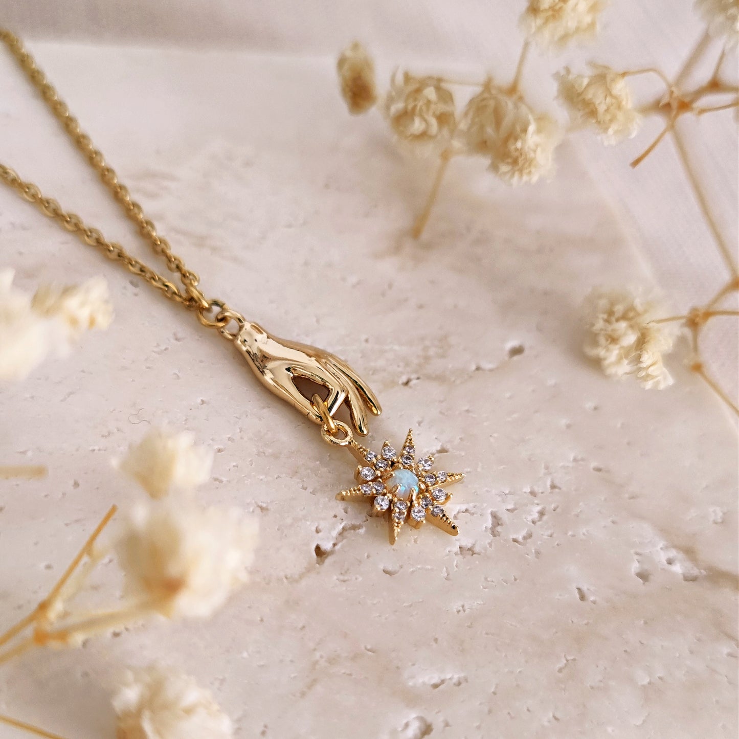 Collana mano magica e stella polare con Opale // STAR KEEPER
