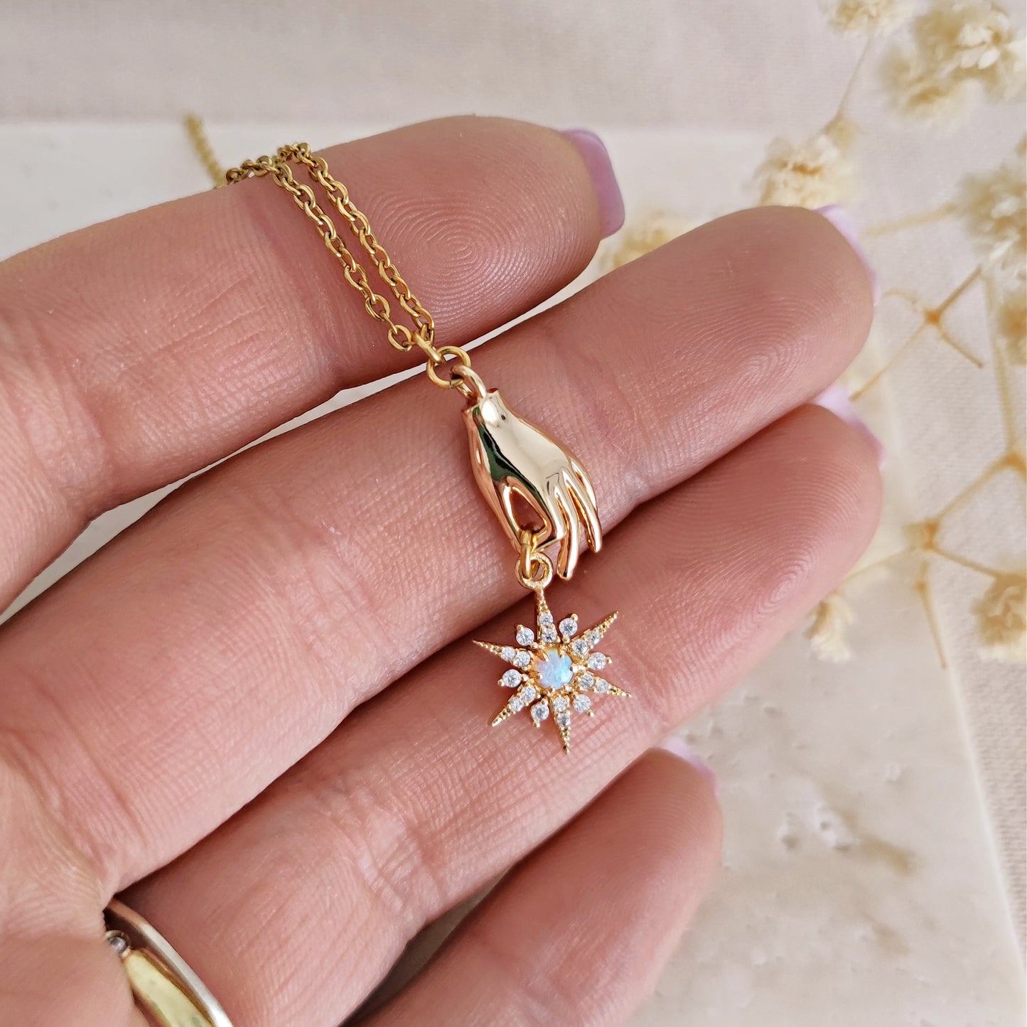 Collana mano magica e stella polare con Opale // STAR KEEPER