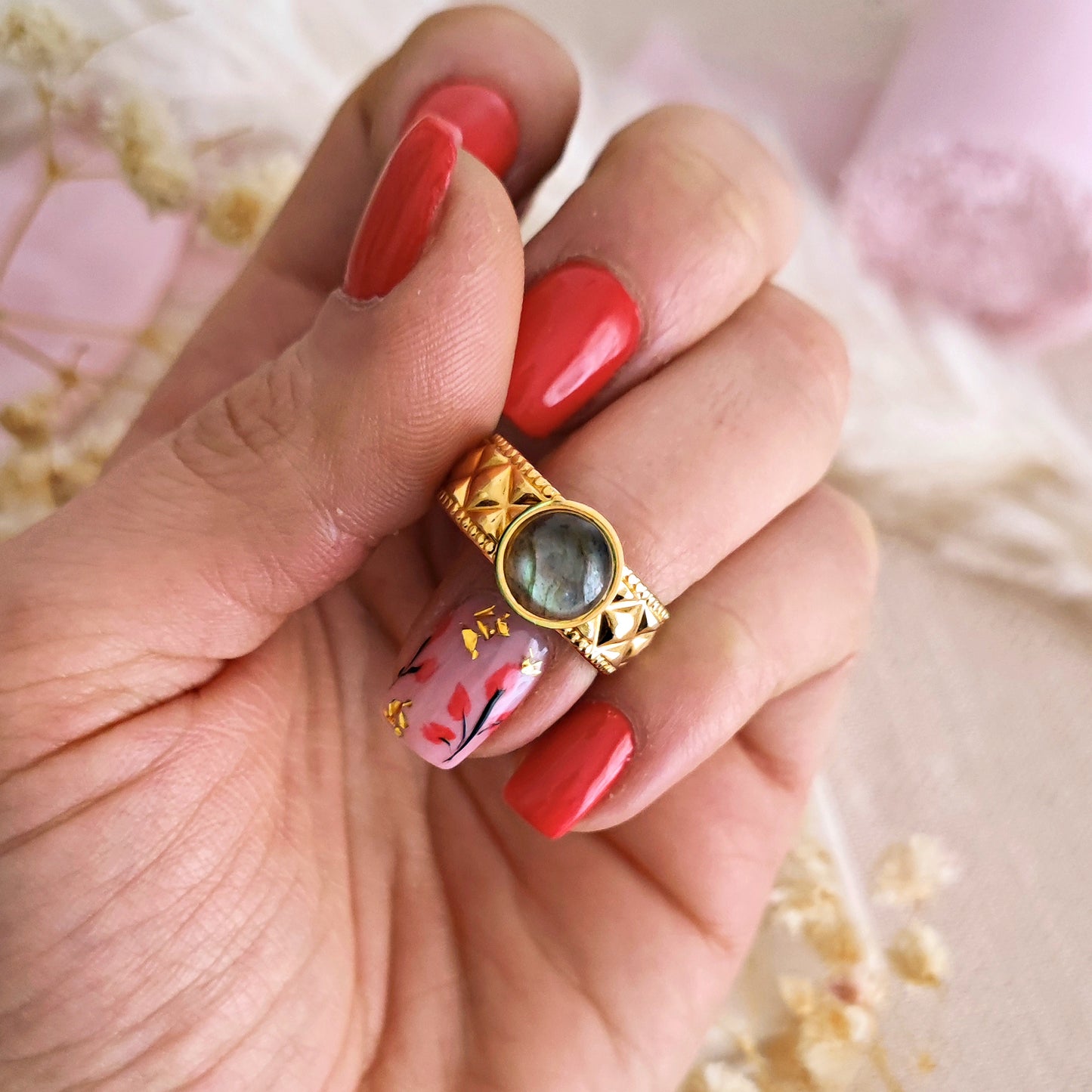 Anello Bold Texturizzato con Labradorite // FAY