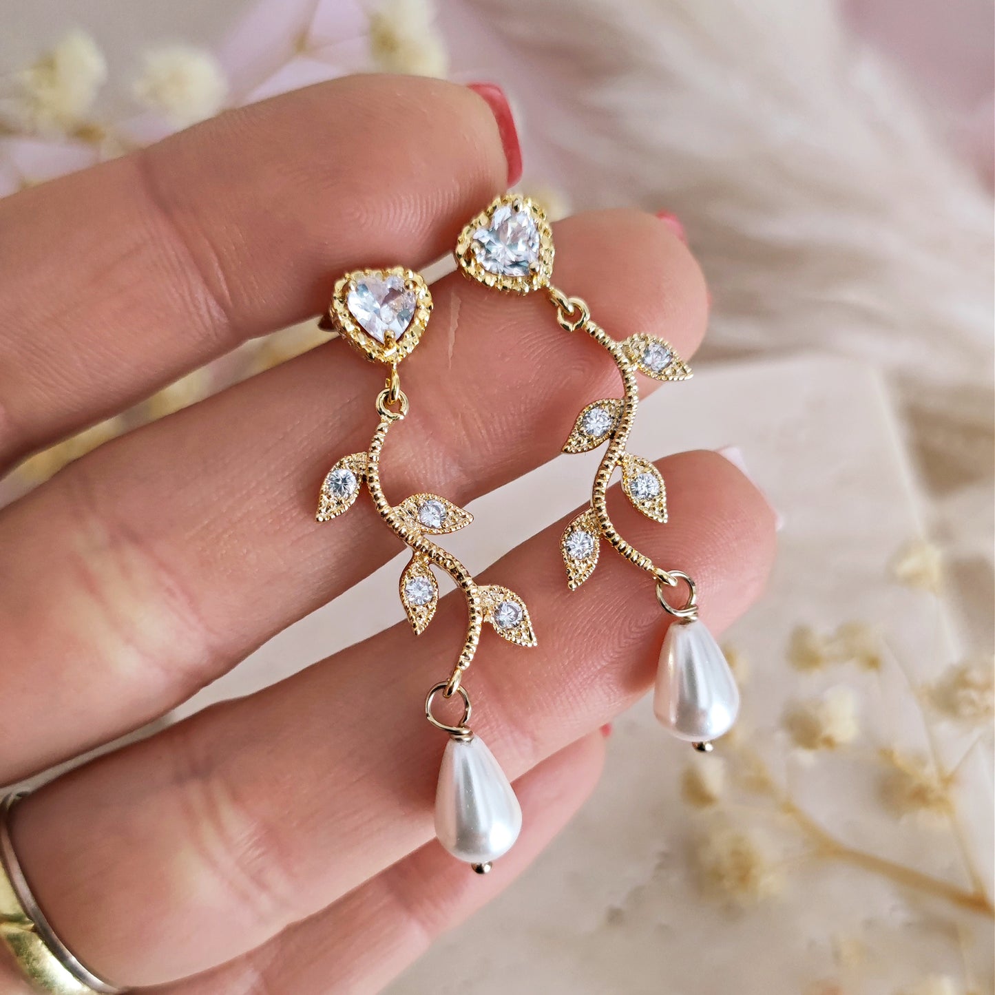 Heart Drop earrings with branches, crystals and drop pearls // MAURELLE