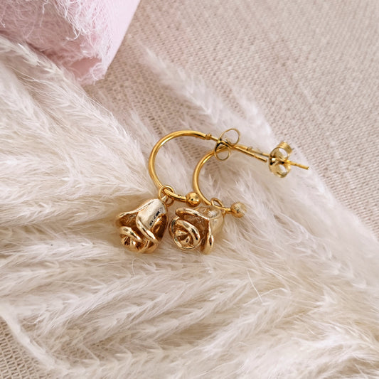 Orecchini pendenti con bocciolo di rosa // AURORA