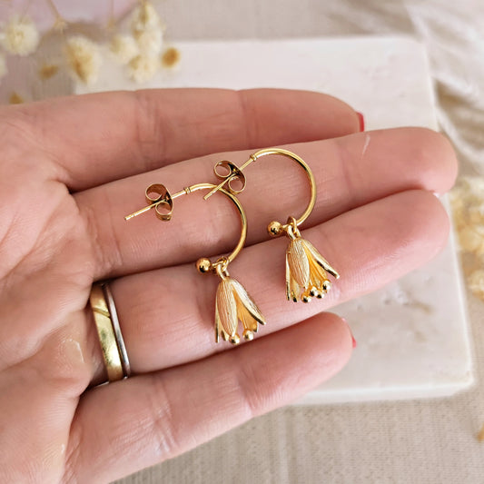 Flower bud drop earrings // ELLA