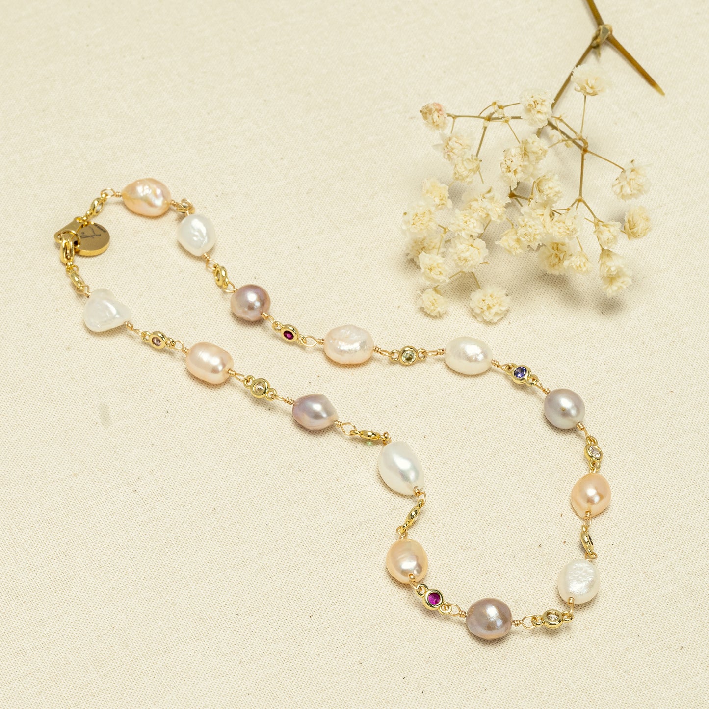 Choker "Adele" con perle d'acqua dolce e zirconi