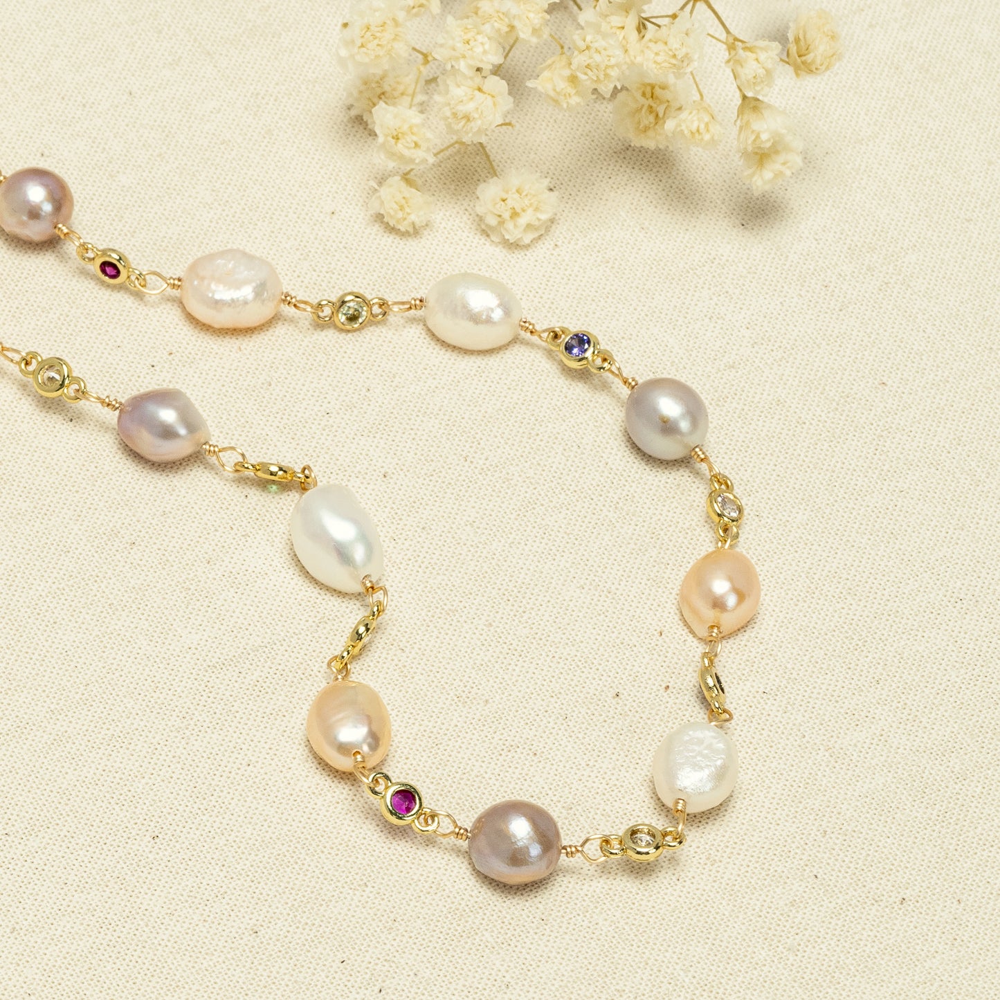 Choker "Adele" con perle d'acqua dolce e zirconi