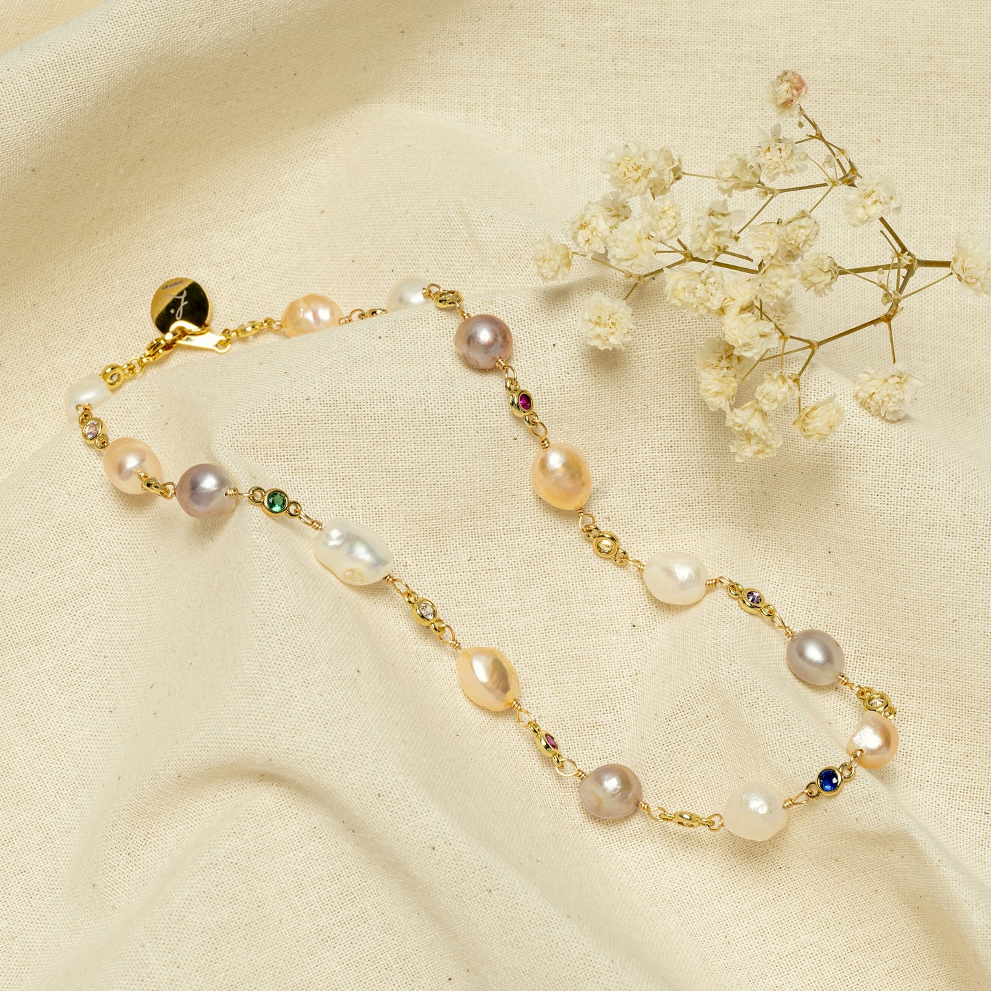 Choker "Adele" con perle d'acqua dolce e zirconi
