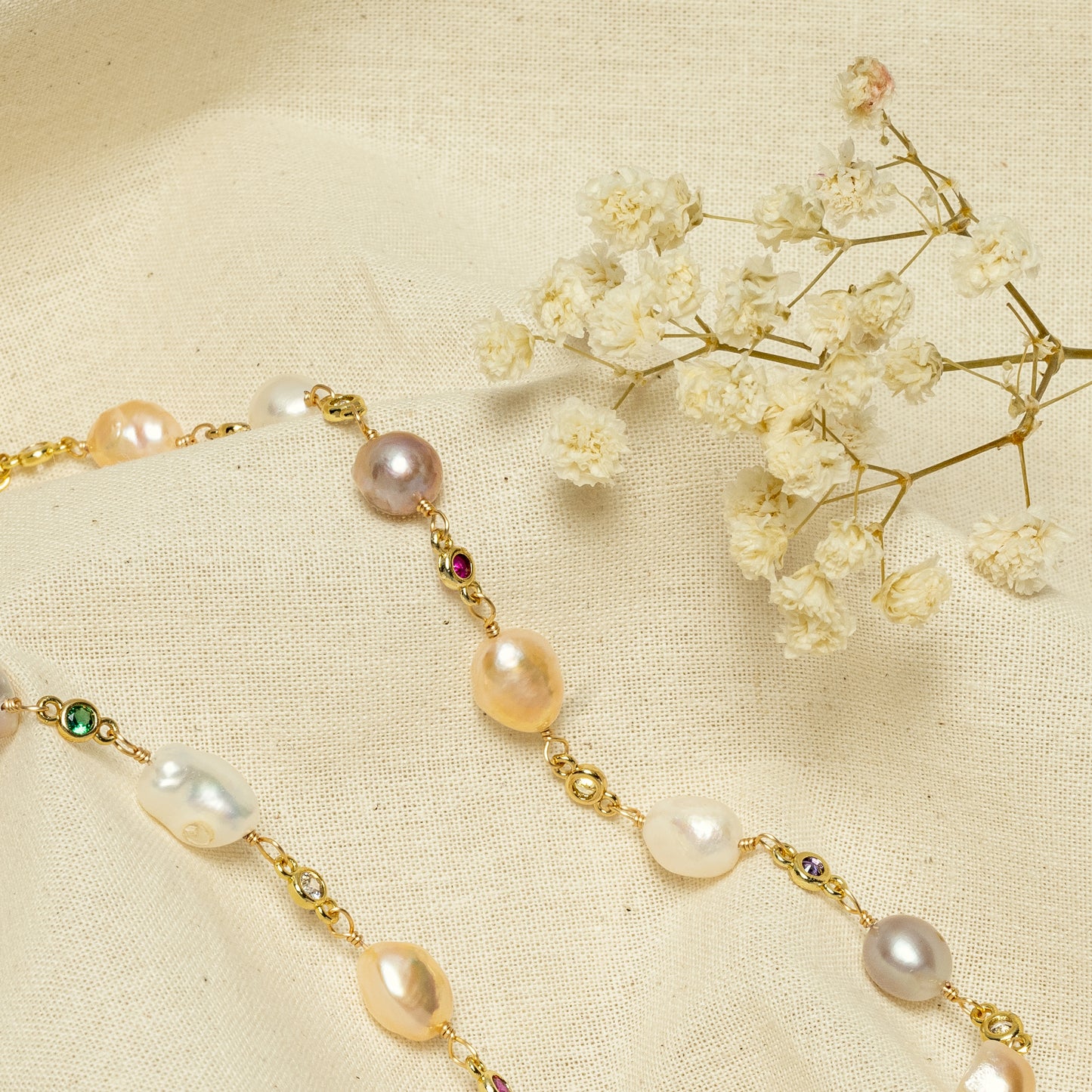 Choker "Adele" con perle d'acqua dolce e zirconi