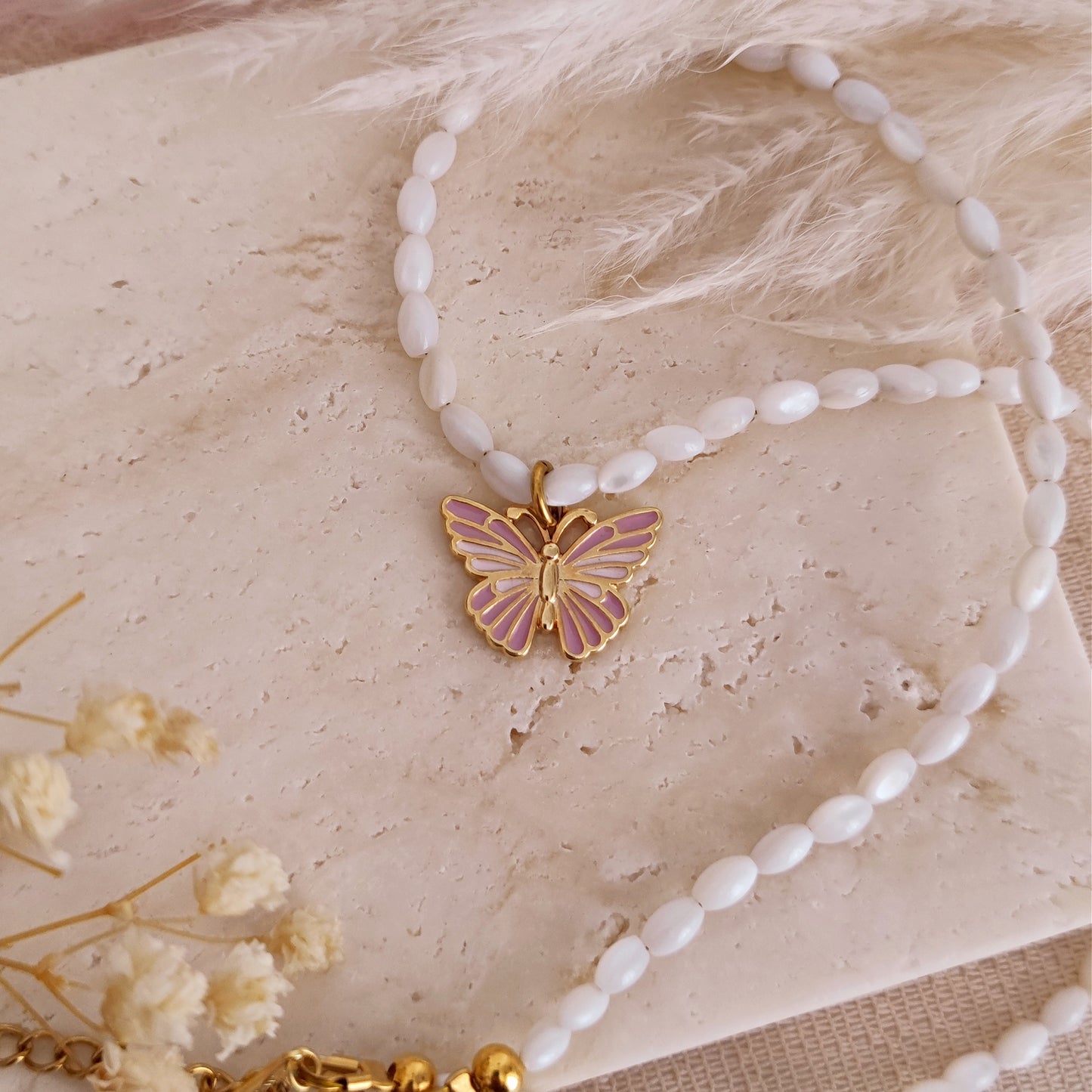 Fairycore Mother of Pearl Pearls and enamel Butterfly Necklace, Aesthetic Pastel Beaded Necklace, Indie 90's Y2k Jewelry // CLARY