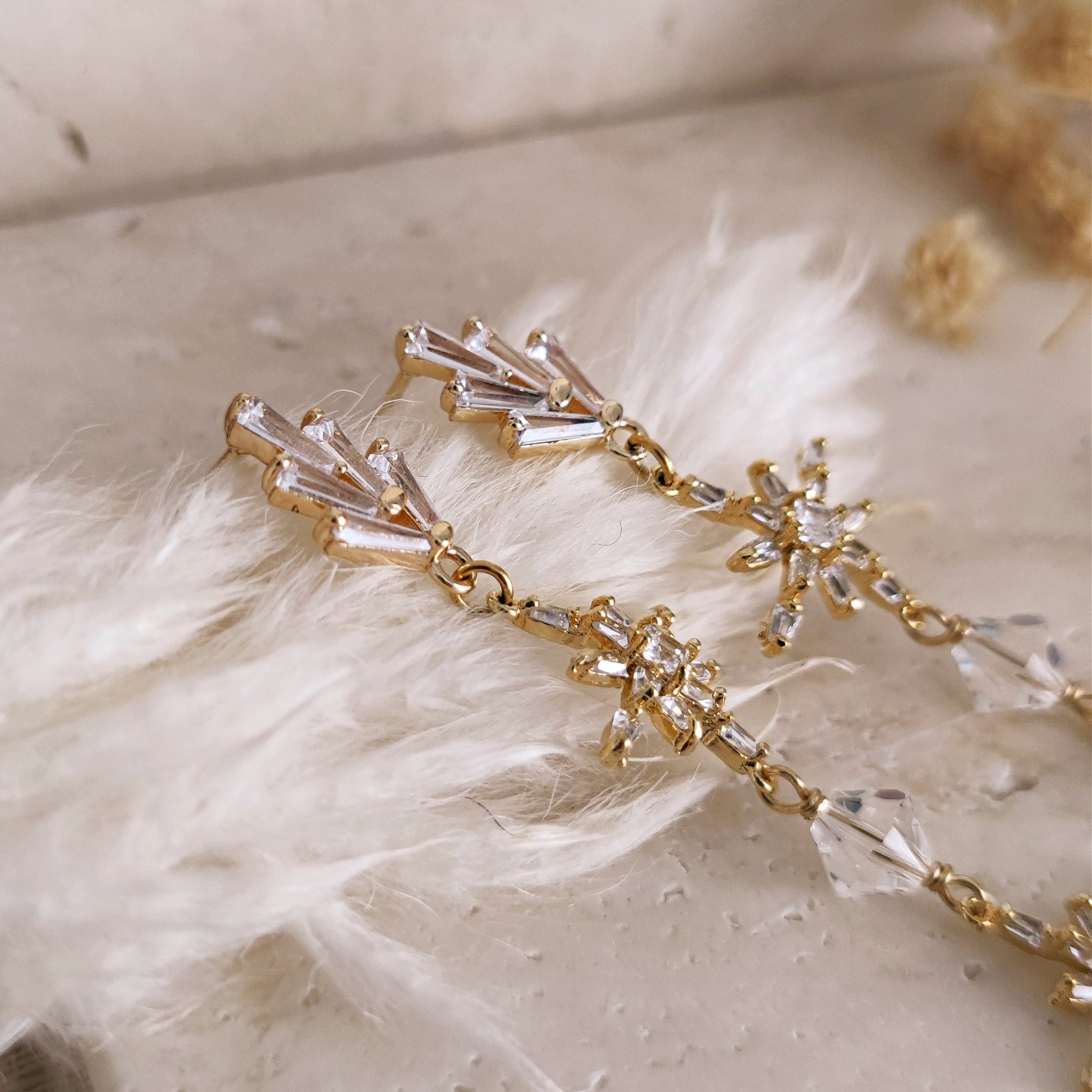 Dervivea Scintillante Orecchio Strass Scalatore Orecchino Argento Cristallo Scalatore Strisciante Orecchino Foglia Di Cristallo Orecchio Orecchino Strass Bracciale Avvolgere Orecchino Bling Cluster Dervivea Scintillante Orecchio Strass Scalatore Orecchino Argento Cristallo Scalatore Strisciante Orecchino Foglia Di Cristallo Orecchio Orecchino Strass Bracciale Avvolgere Orecchino Bling Cluster