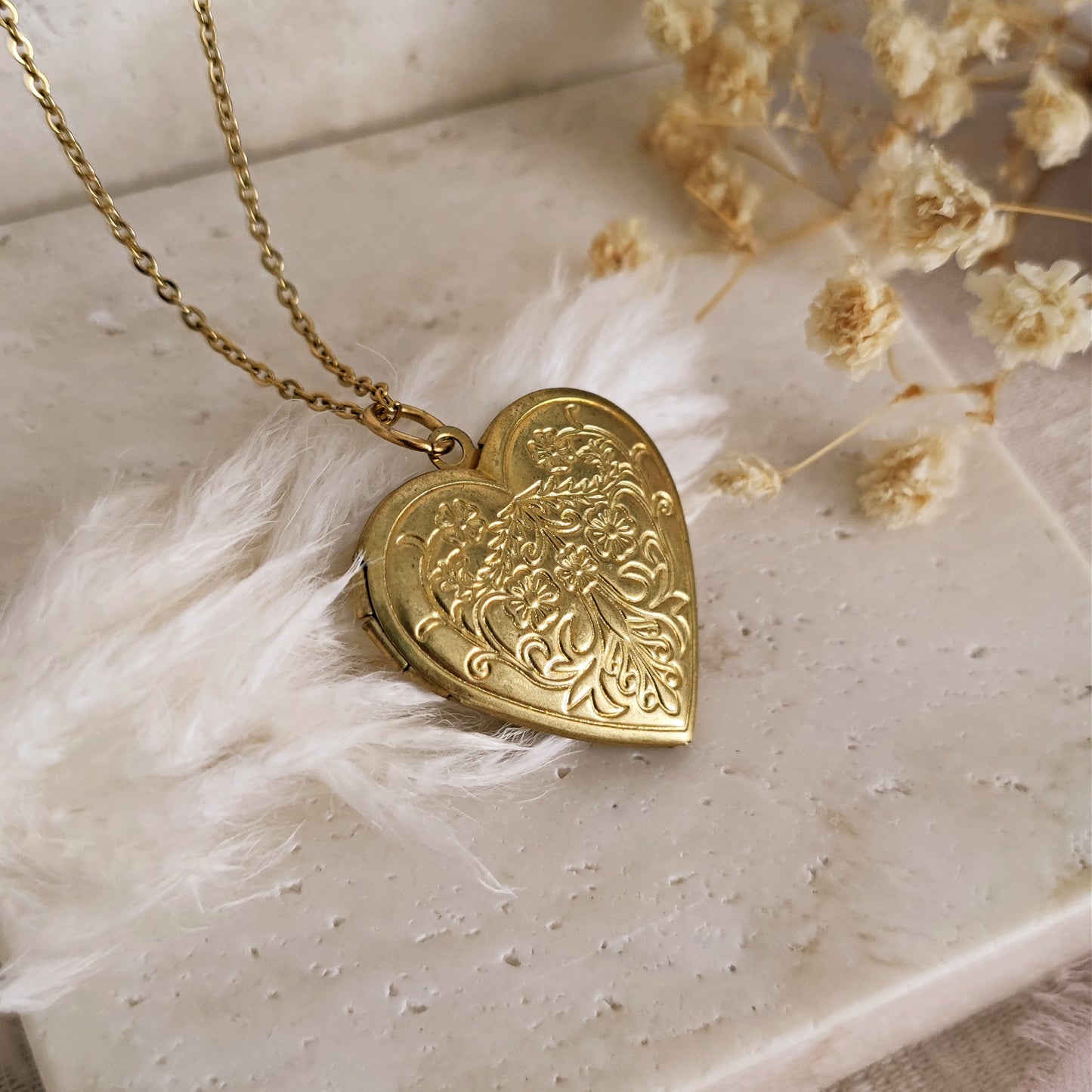 Personalised Heart Locket Necklace with Photo, Brass Floral Locket with Picture, Art Deco Photo Necklace, Victorian Engraved Locket Necklace