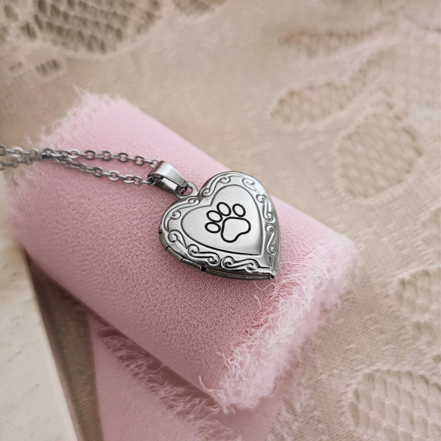 Collana locket cuore "Pawprint" in acciaio inox
