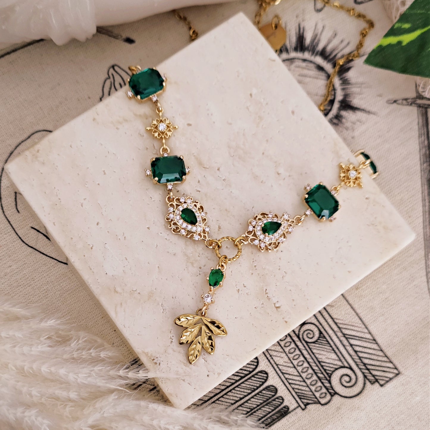 Choker necklace "Demeter" emerald green