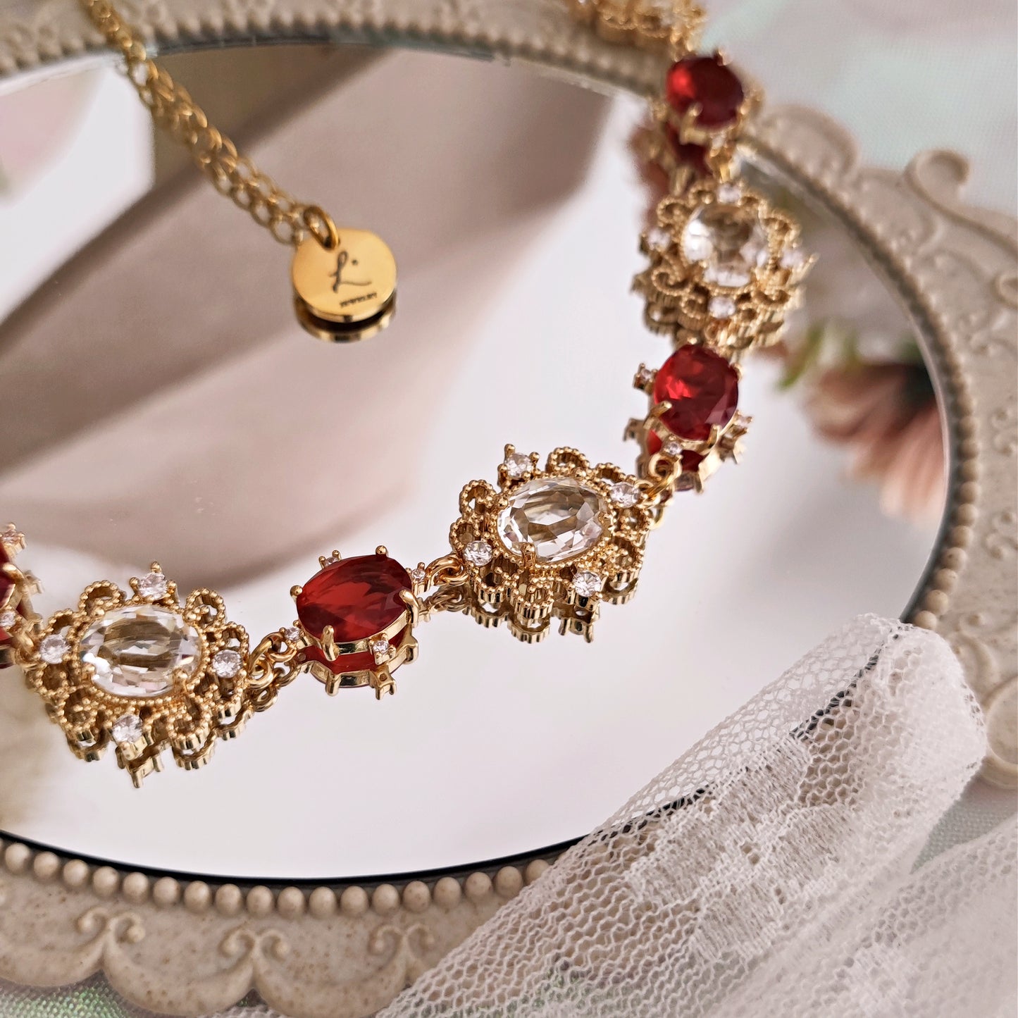 Collana girocollo "Charlotte" con cristalli rossi