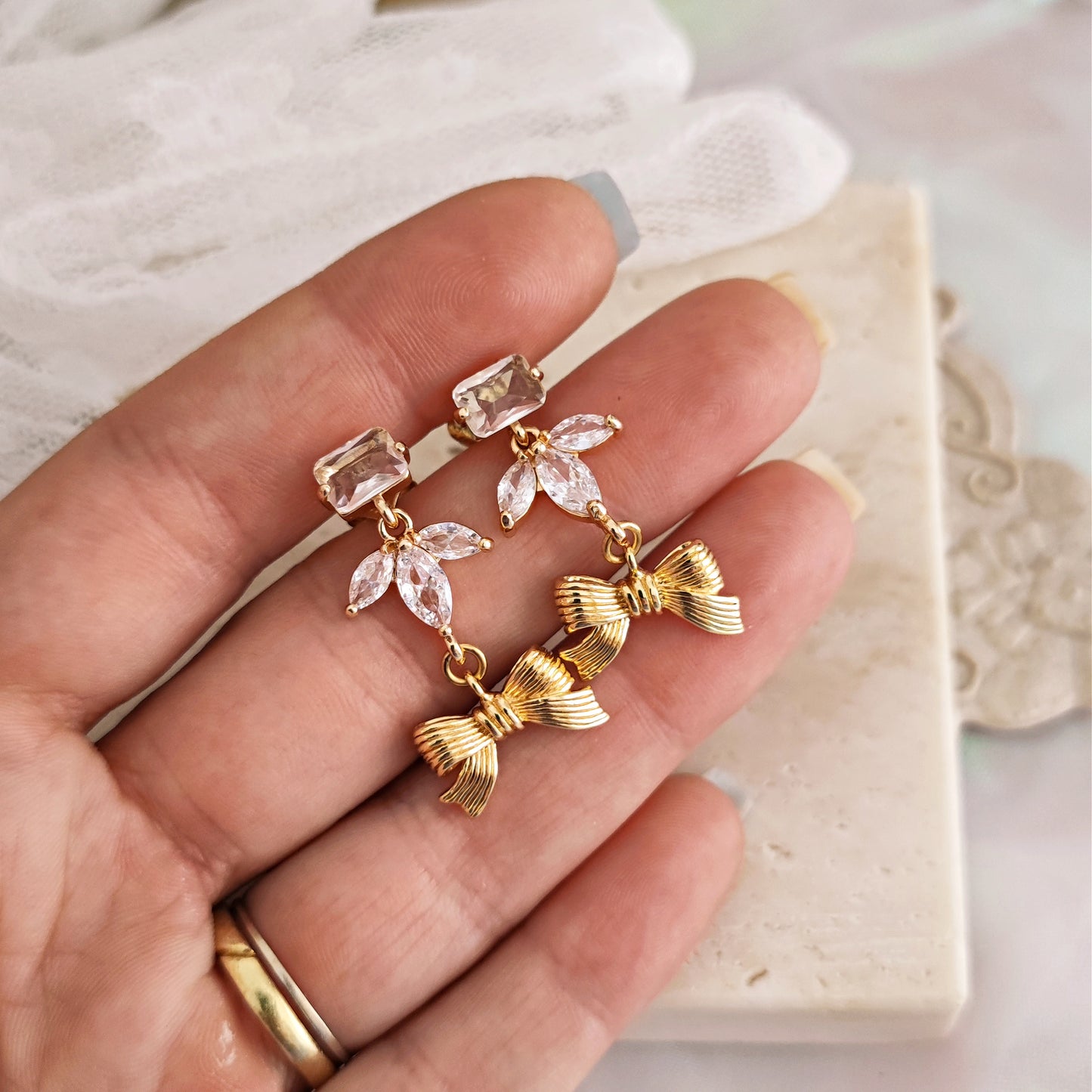 "Hyacinth" earrings with bows