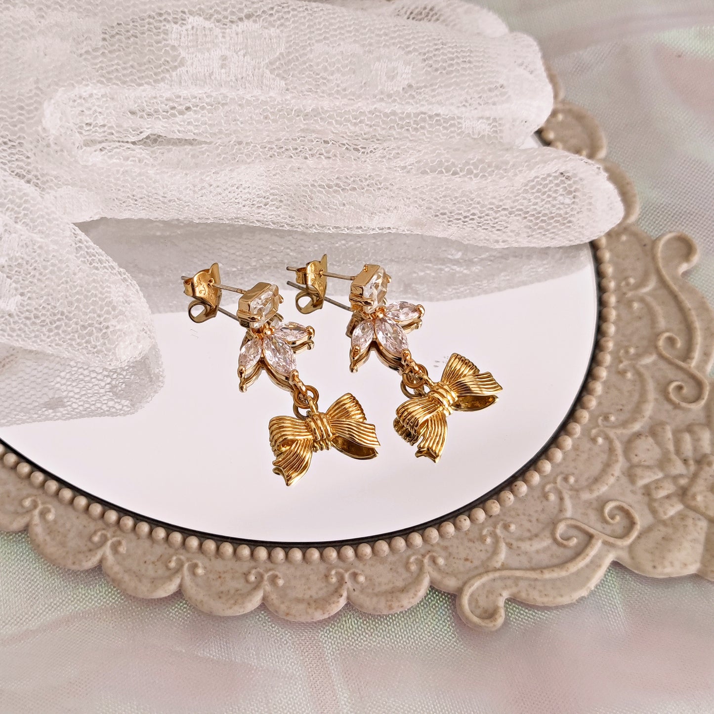 "Hyacinth" earrings with bows