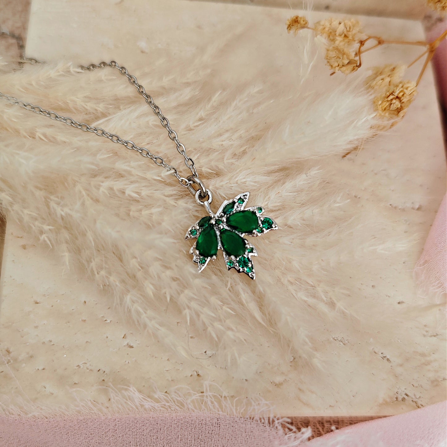 "Magic Maple" necklace, silver